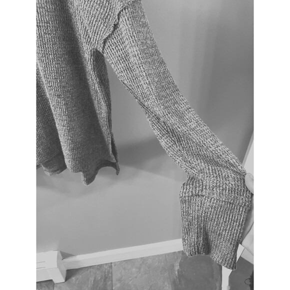 NWT SO Womens Soft Tunic Grey Size Large - Picture 3 of 7